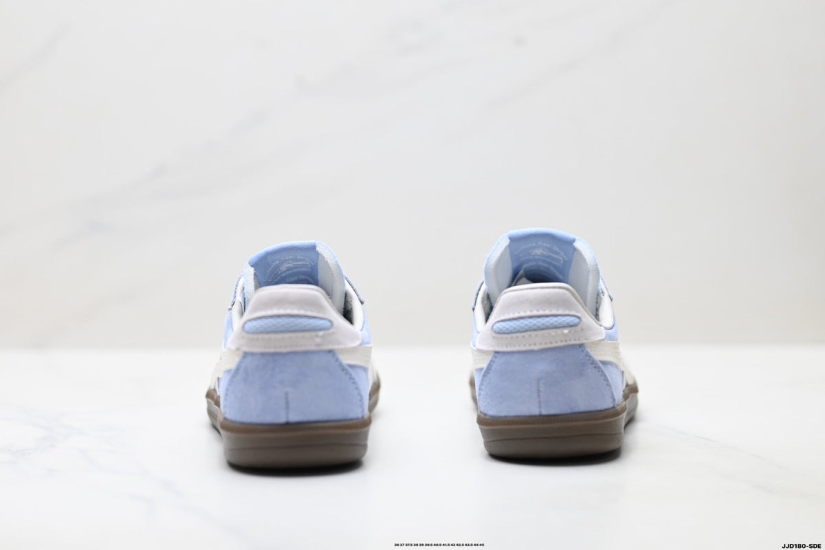 Onitsuka Tiger Tokuten Light Blue Gum Unisex Sneakers detail view 4
